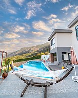 Fortunella Suites & Villas