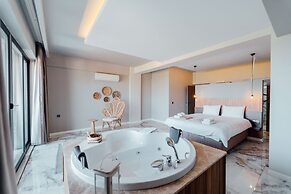 Fortunella Suites & Villas