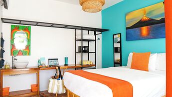 Bird of Paradise Hotel