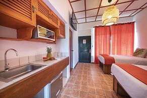 Bird of Paradise Hotel