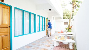 Bird of Paradise Hotel