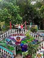 Bird of Paradise Hotel