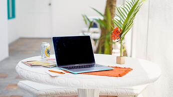 Bird of Paradise Hotel