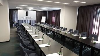 Union Plaza Hotel
