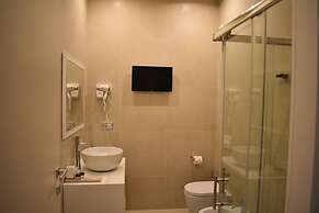 Gatto Bianco Duchessa