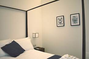 Gatto Bianco Duchessa