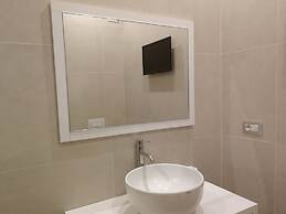 Gatto Bianco Duchessa