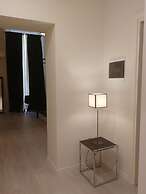 Gatto Bianco Duchessa