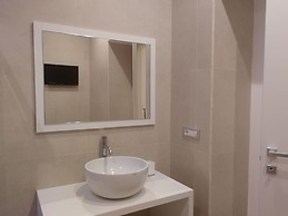 Gatto Bianco Duchessa