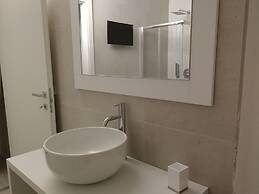 Gatto Bianco Duchessa