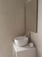 Gatto Bianco Duchessa