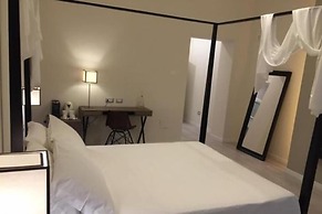 Gatto Bianco Duchessa