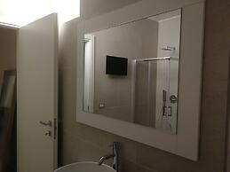 Gatto Bianco Duchessa