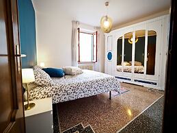 Comoda Casa dell'Agnello zona Acquario