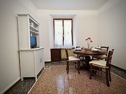 Comoda Casa dell'Agnello zona Acquario