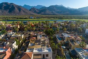 Casa Barcelona 2 BR by Casago