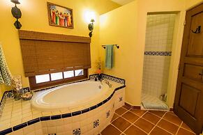 Casa Barcelona 2 BR by Casago