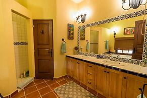 Casa Barcelona 2 BR by Casago