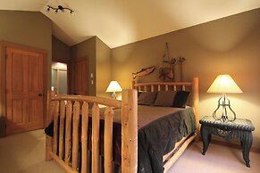 Mountain Star by Whistler Retreats