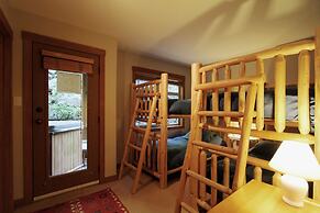 Mountain Star by Whistler Retreats