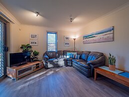 The Waves Port Macquarie