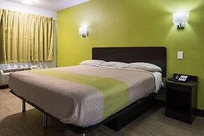 Motel 6 Irving, TX - Loop 12