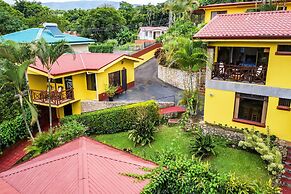 La Terraza Guest House B&B
