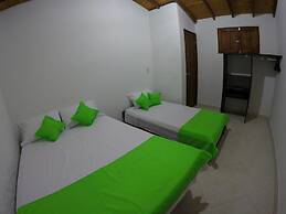 Fami Hotel Vive Jardin - Hostel