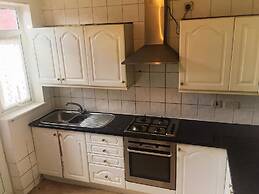 North London Cottage