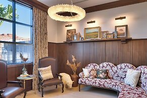 The Advenire, Autograph Collection