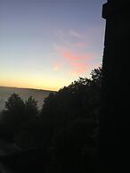 Maplehurst Manor B&B