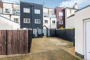 Oxford Street 5 Bedroom Townhouse