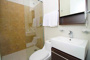 Riviera Towers 2BR & Pool