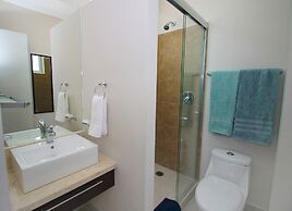 Riviera Towers 2BR & Pool