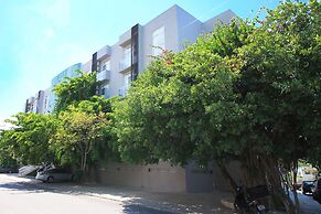 Riviera Towers 2BR & Pool