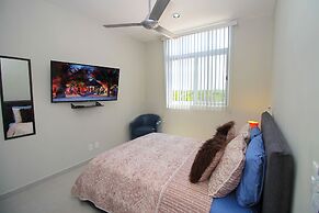 Riviera Towers 2BR & Pool