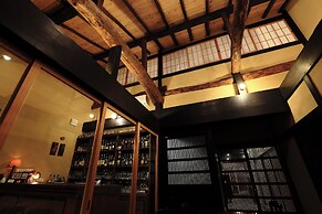 Traditional Guesthouse TONARI