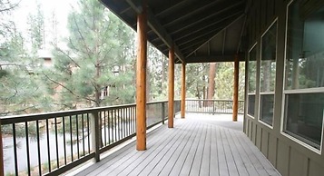 Big Canyon Home with Pool, Hot Tub, and Deschutes River Trail Access b