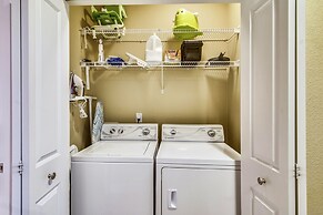 Big Canyon Home with Pool, Hot Tub, and Deschutes River Trail Access b