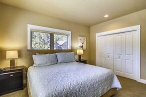 Big Canyon Home with Pool, Hot Tub, and Deschutes River Trail Access b