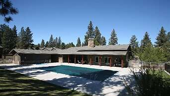 Big Canyon Home with Pool, Hot Tub, and Deschutes River Trail Access b