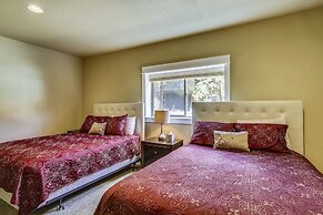 Big Canyon Home with Pool, Hot Tub, and Deschutes River Trail Access b