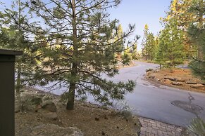 Big Canyon Home with Pool, Hot Tub, and Deschutes River Trail Access b