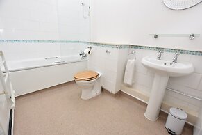 The Halford Bridge Inn