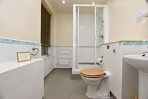 The Halford Bridge Inn