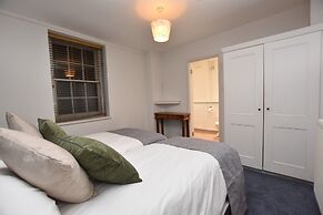 The Halford Bridge Inn