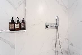 Browndot Hotel - Gold