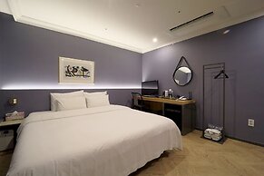 Browndot Hotel - Gold