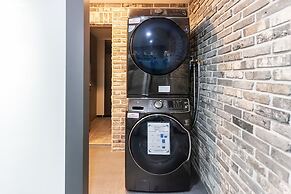 Browndot Hotel - Gold