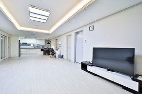 Browndot Hotel - Gold